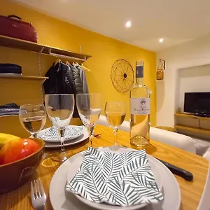 https://1-studio-place-raspail-toulon.fr-provencehotel.com
