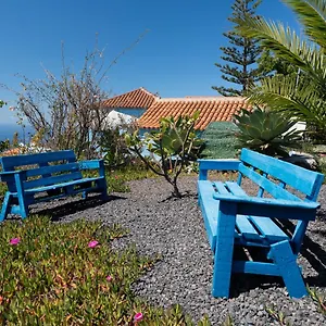 https://casa-azul-fuencaliente-de-la-palma.in-canary-islands.com